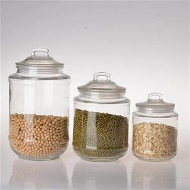 Duże szklane słoiki z ustami